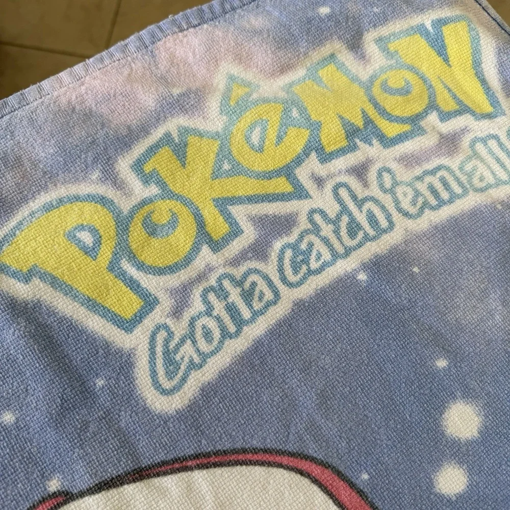 Vintage 1999 2000 Nintendo Pokemon Pikachu Beach Towel Gotta Catch Em All Bleach